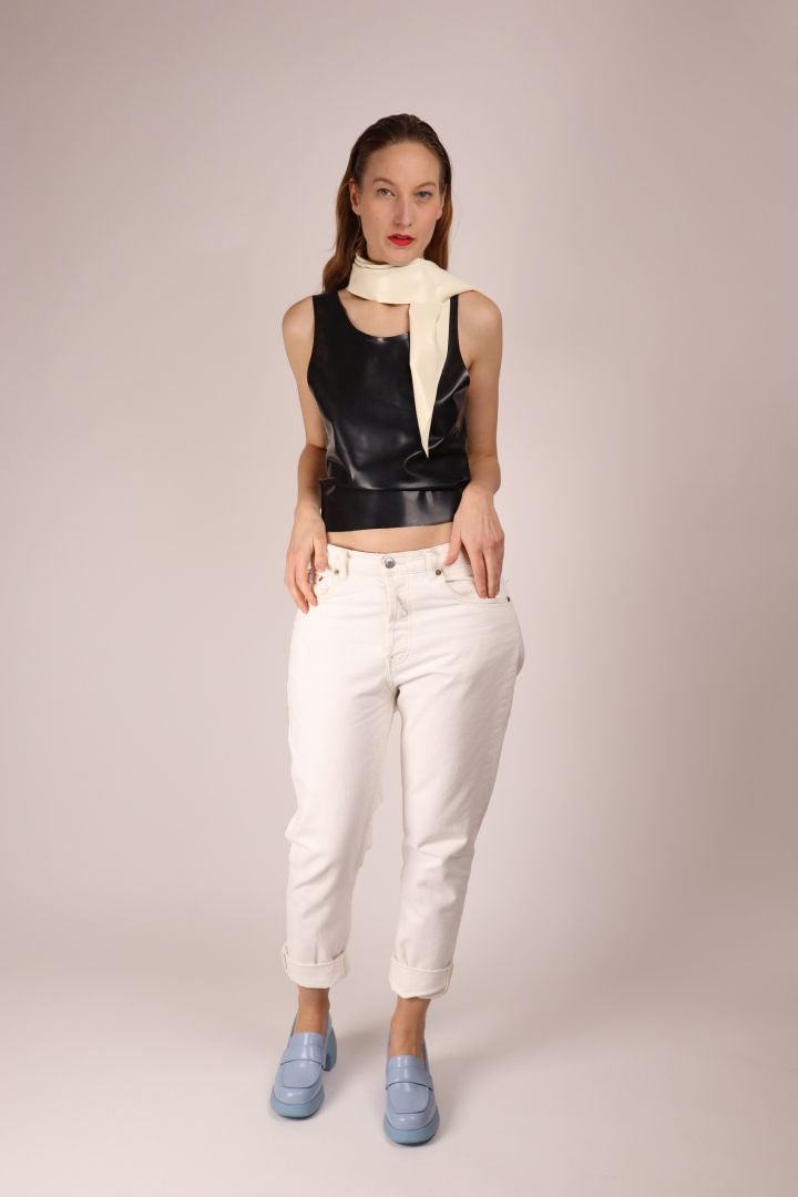 tarza-and-jane-latex-fashion-white-headscarf-as-neck-scarf
