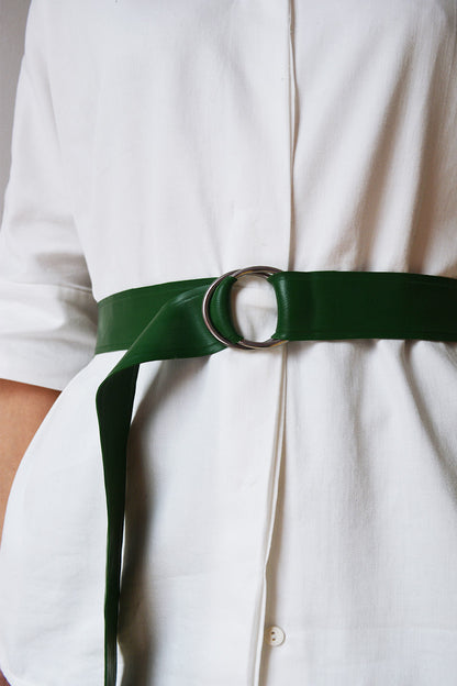 green-latex-belt-two-ring-closure-detail